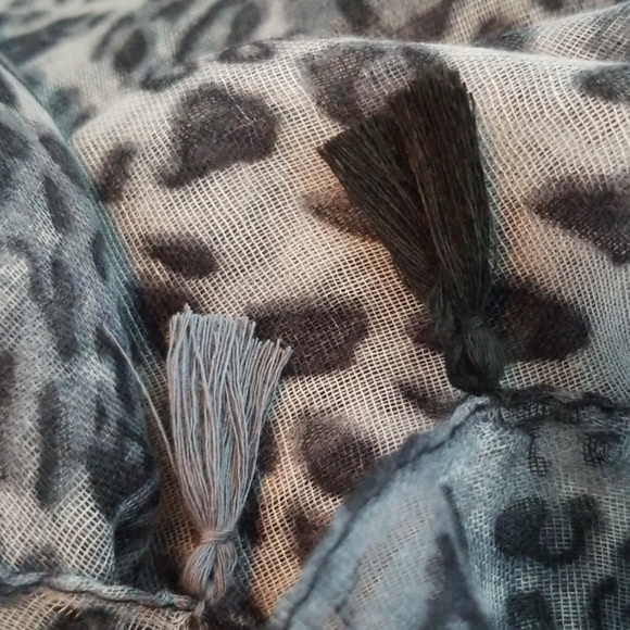 ❤Last 2❤Animal Print Kimono/Shrug - Picture 8 of 8